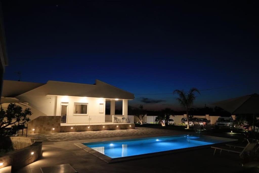 Malia Holiday Villa Conversano Exterior foto